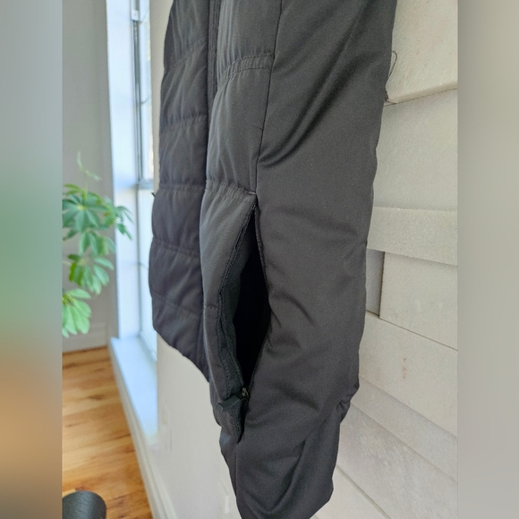 Nike Charcoal Puffer Vest - Picture 6 of 7